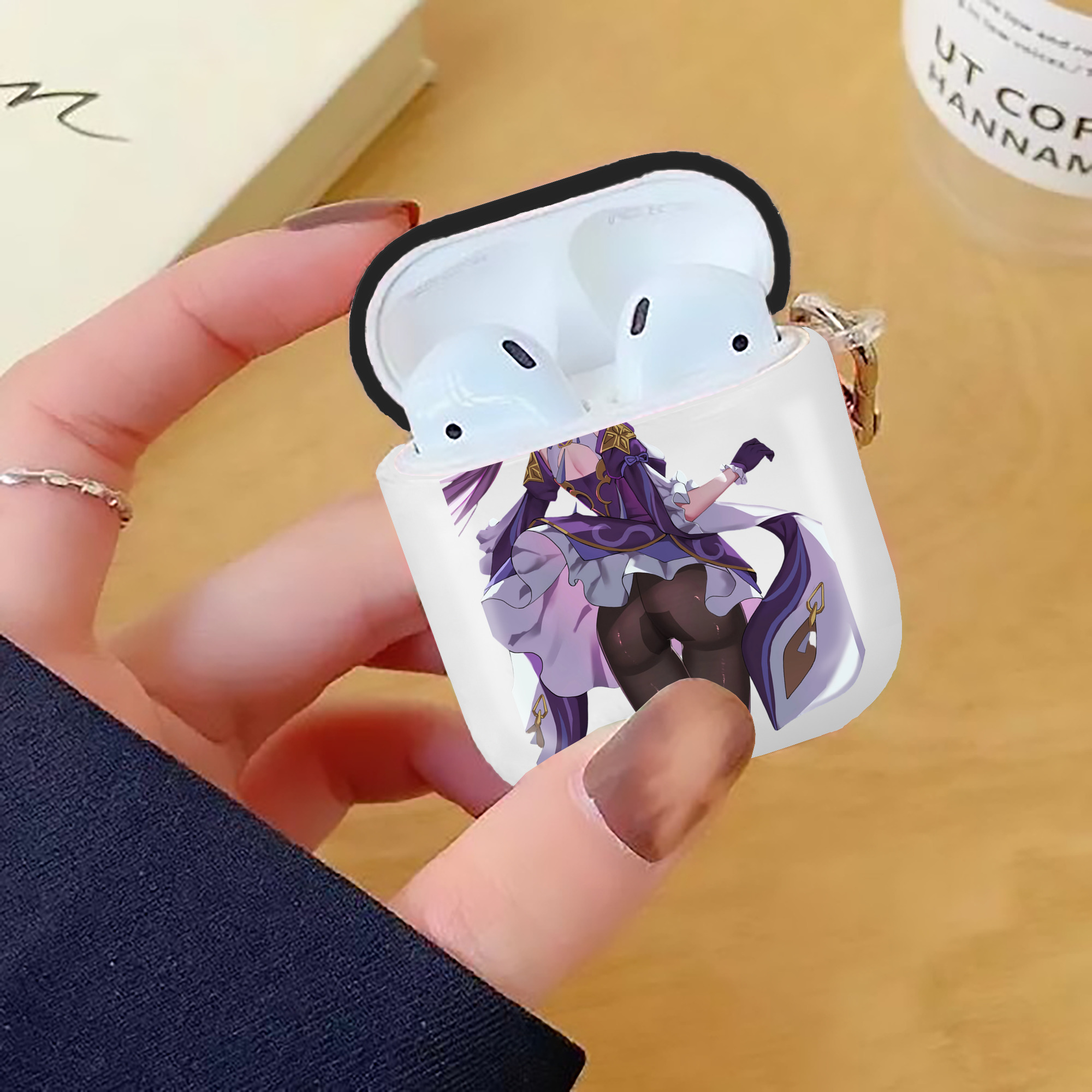 げんし神 刻晴 こくせい genshin Kokusei AirPods 第2世代保護ケース ハードシェル ブラック 耐衝撃・防指紋・カラビナ付き