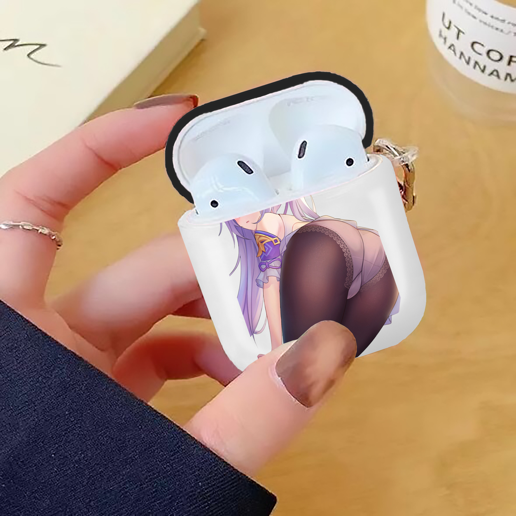 げんし神 刻晴 こくせい genshin Kokusei AirPods 第2世代保護ケース ハードシェル ブラック 耐衝撃・防指紋・カラビナ付き