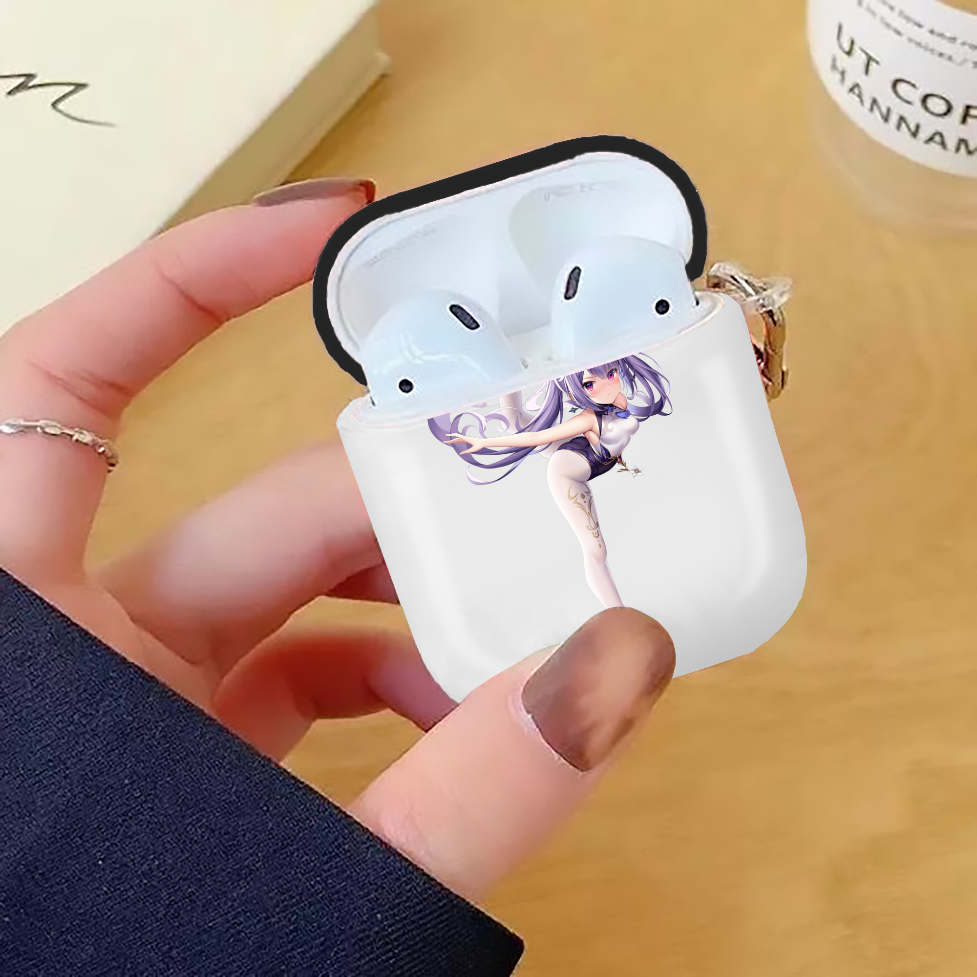 げんし神 刻晴 こくせい genshin Kokusei AirPods 第2世代保護ケース ハードシェル ブラック 耐衝撃・防指紋・カラビナ付き