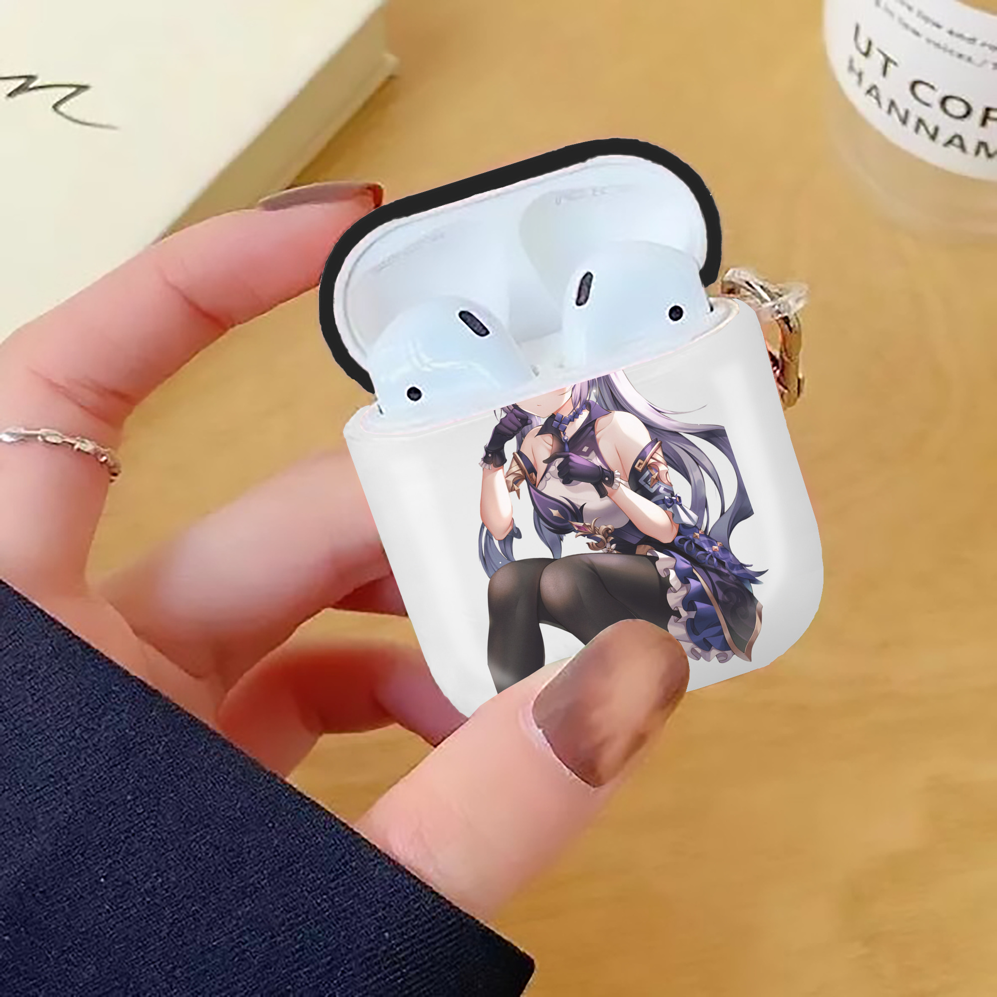 げんし神 刻晴 こくせい genshin Kokusei AirPods 第2世代保護ケース ハードシェル ブラック 耐衝撃・防指紋・カラビナ付き