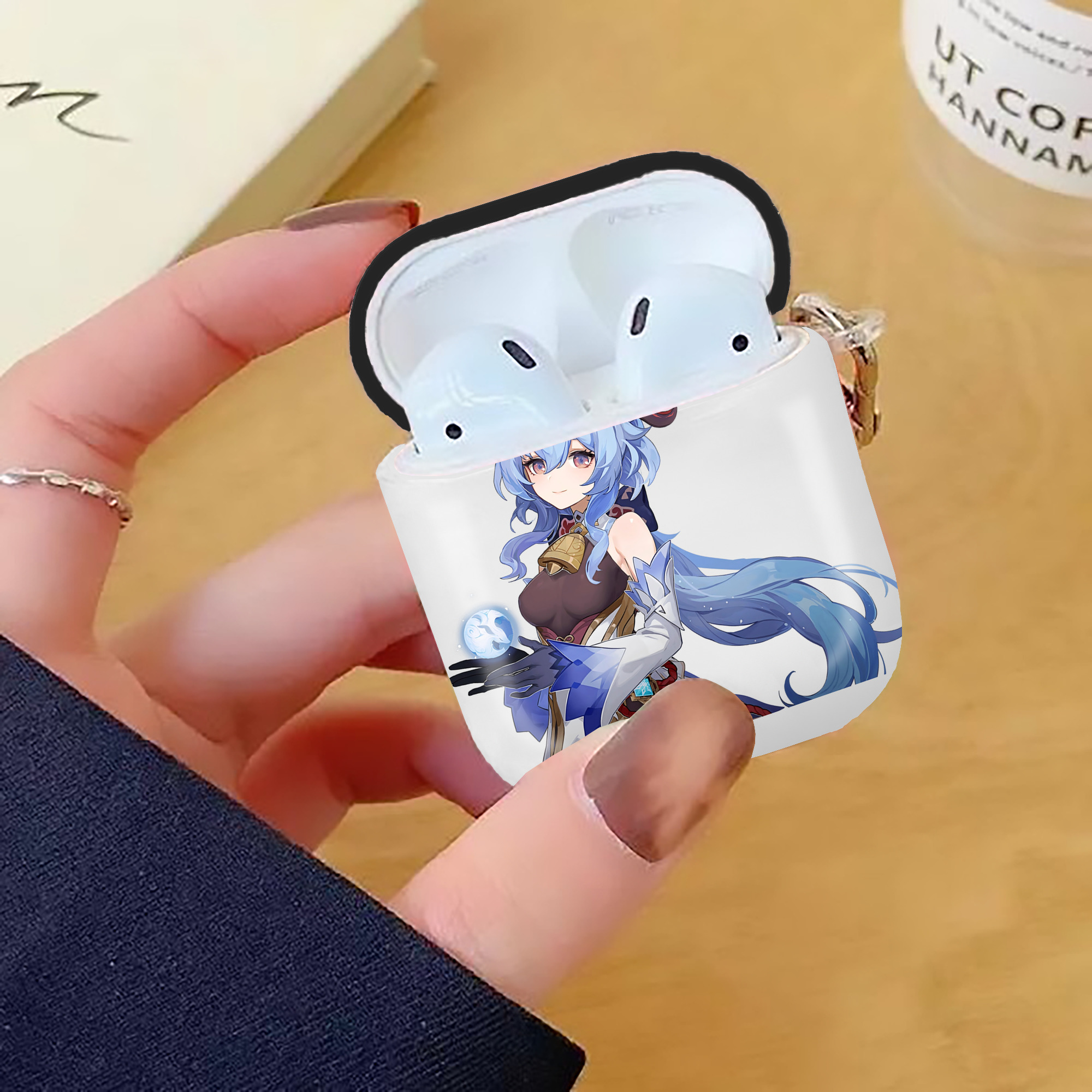 げんし神 甘雨 かんう genshin Ganyu AirPods 第2世代保護ケース ハードシェル ブラック 耐衝撃・防指紋・カラビナ付き