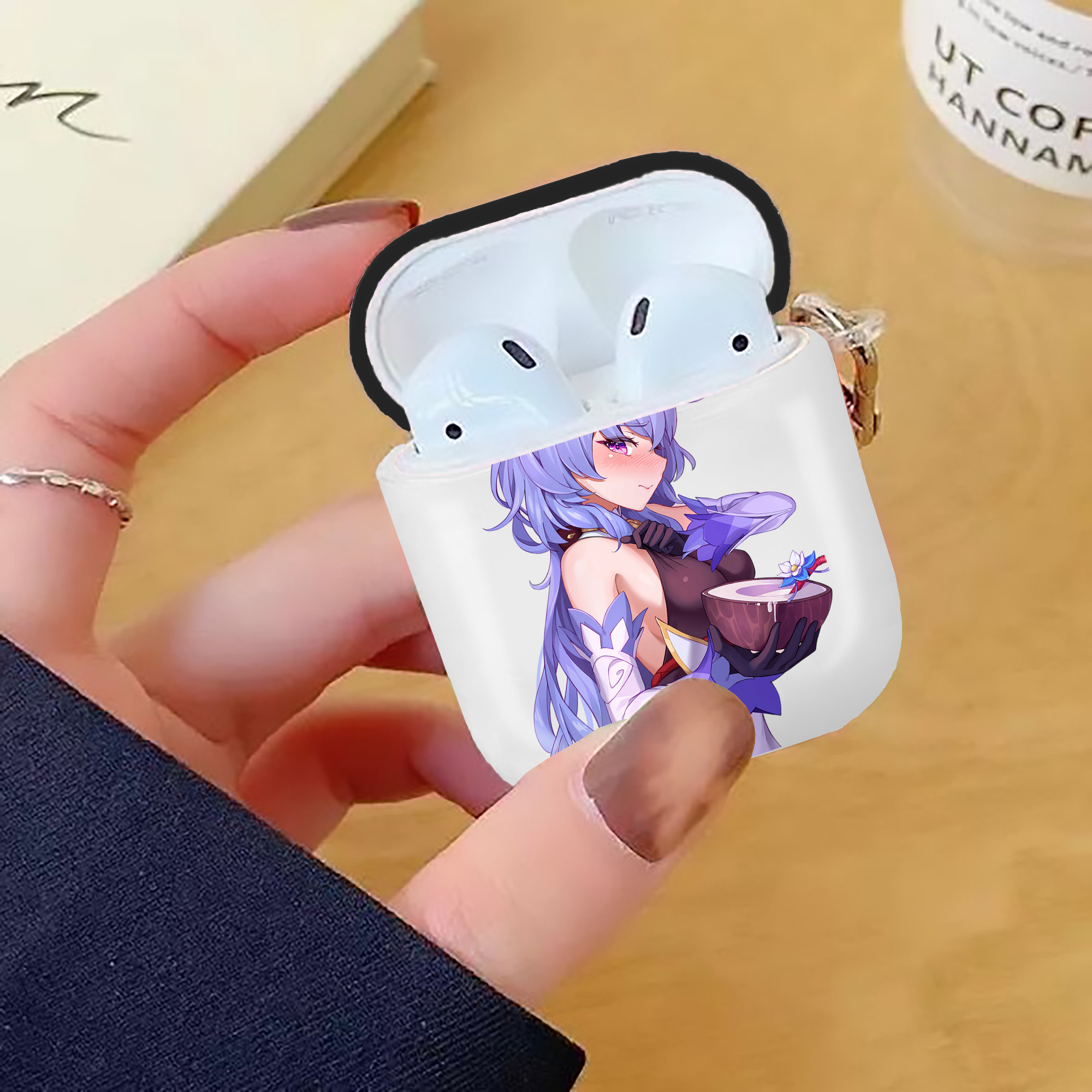 げんし神 甘雨 かんう genshin Ganyu AirPods 第2世代保護ケース ハードシェル ブラック 耐衝撃・防指紋・カラビナ付き