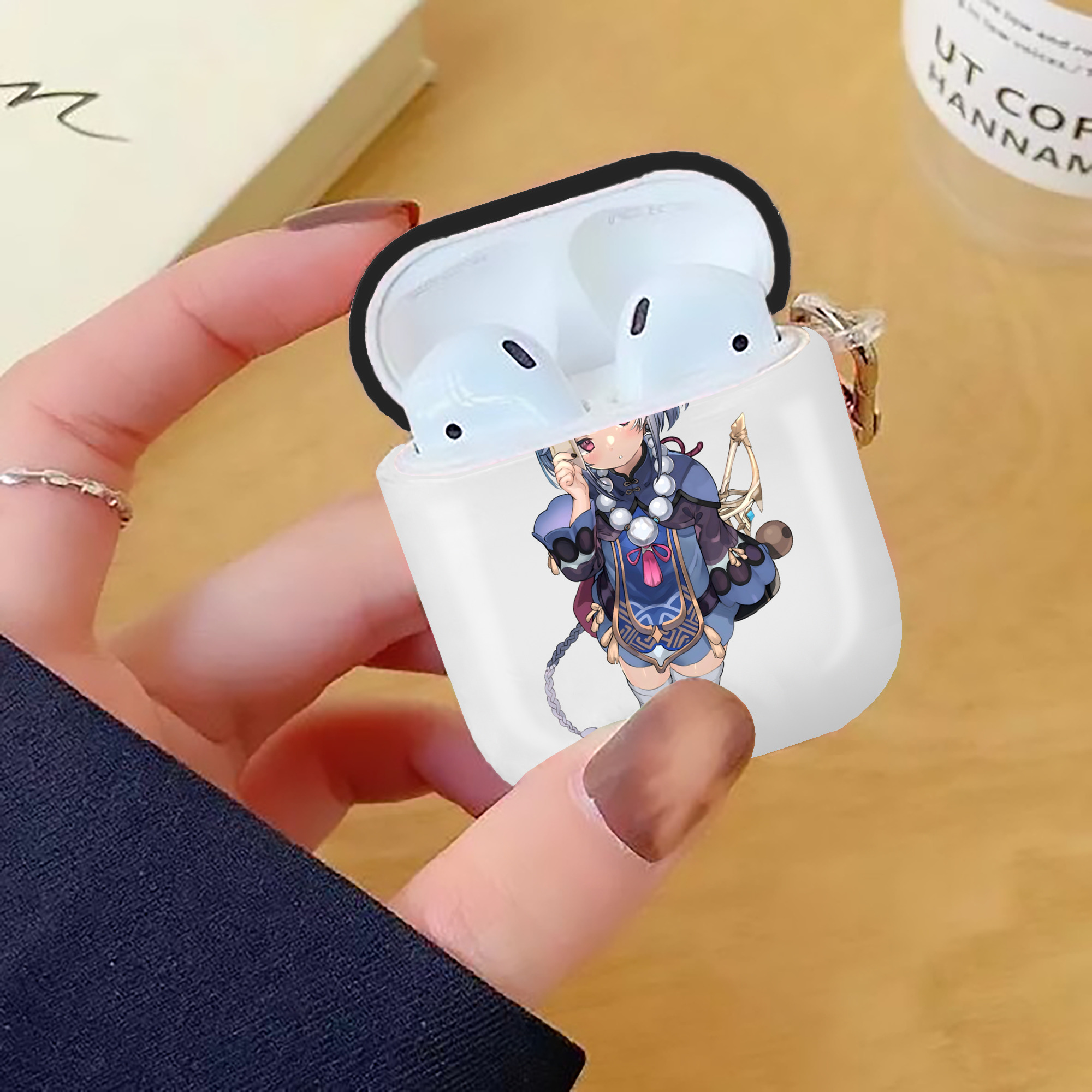げんし神 七七 なな  genshin Nana AirPods 第2世代保護ケース ハードシェル ブラック 耐衝撃・防指紋・カラビナ付き