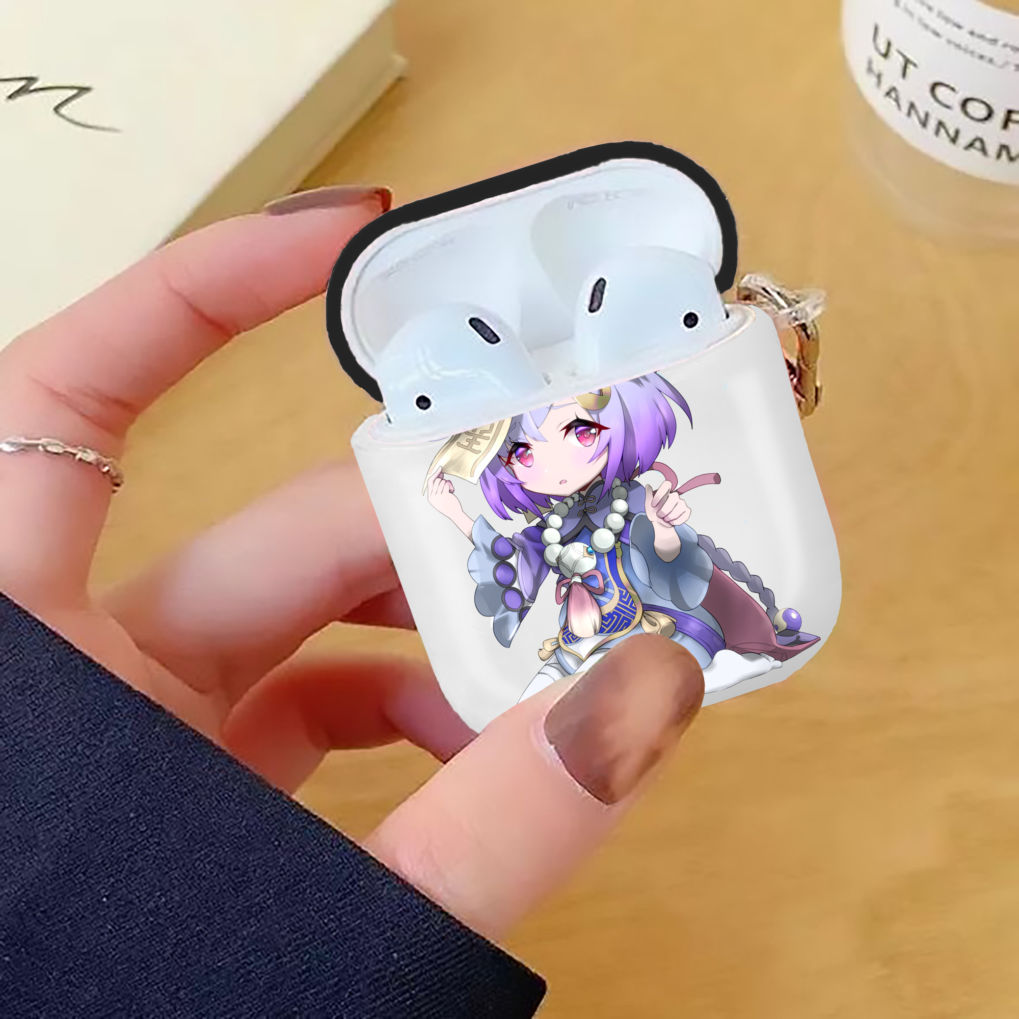 げんし神 七七 なな  genshin Nana AirPods 第2世代保護ケース ハードシェル ブラック 耐衝撃・防指紋・カラビナ付き