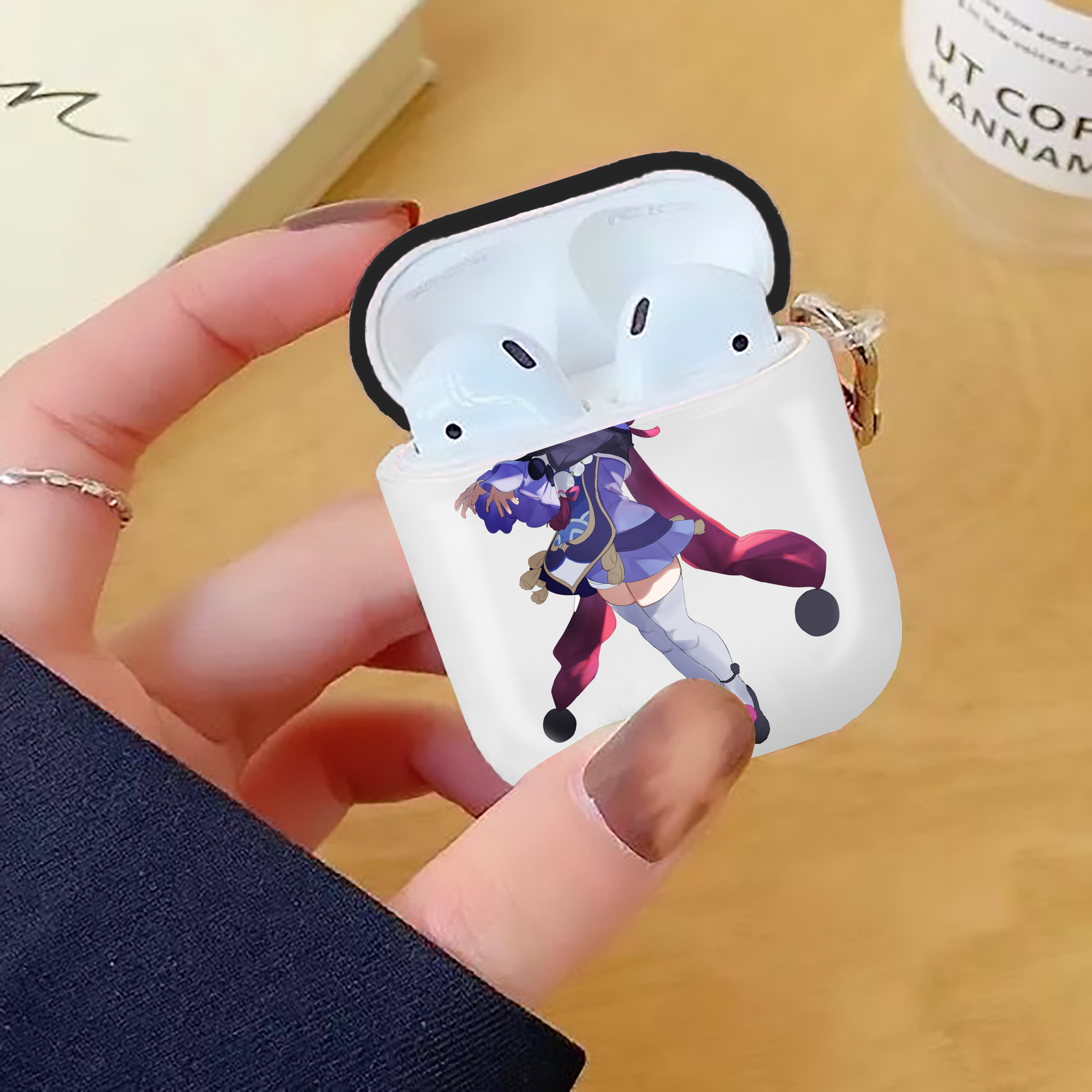 げんし神 七七 なな  genshin Nana AirPods 第2世代保護ケース ハードシェル ブラック 耐衝撃・防指紋・カラビナ付き