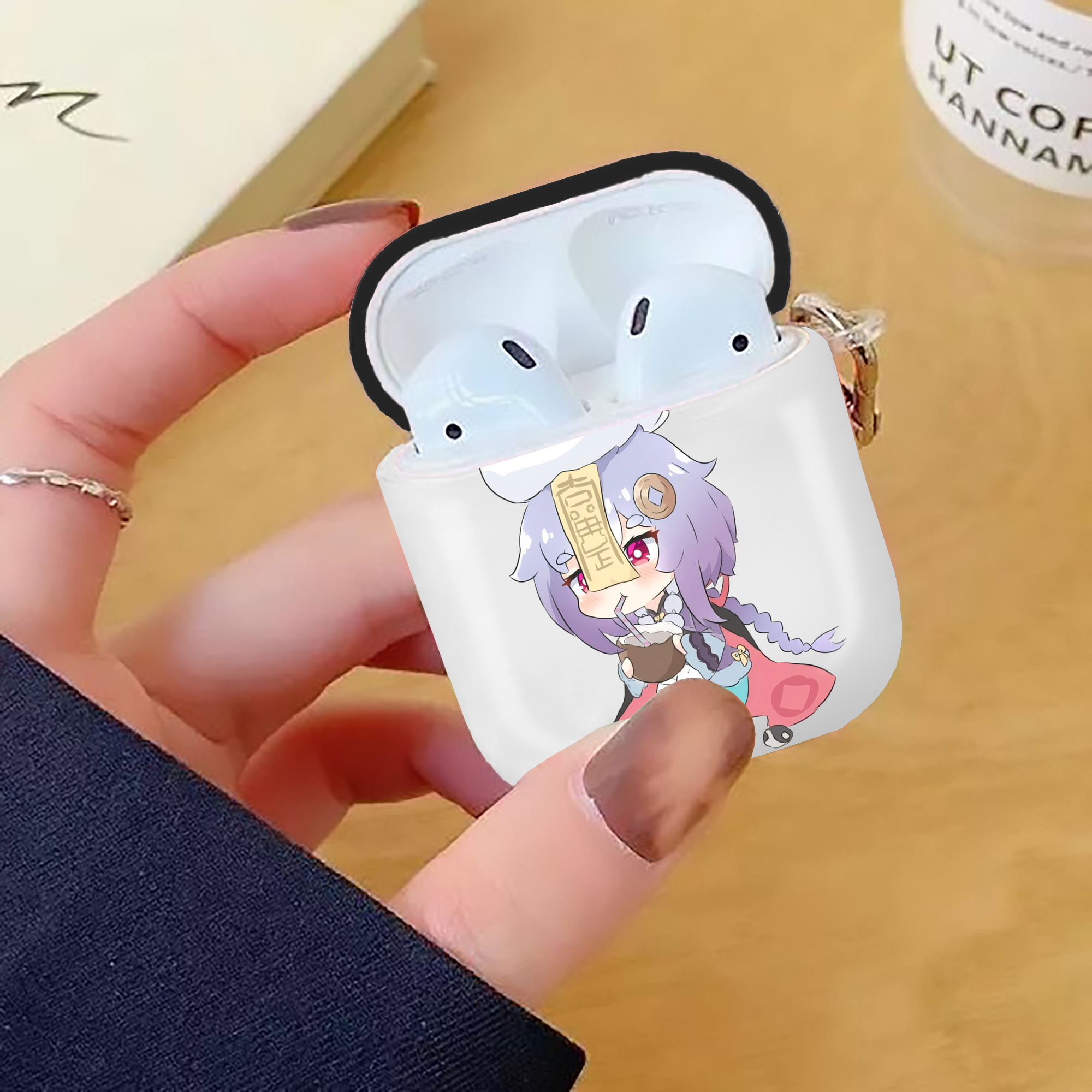 げんし神 七七 なな  genshin Nana AirPods 第2世代保護ケース ハードシェル ブラック 耐衝撃・防指紋・カラビナ付き