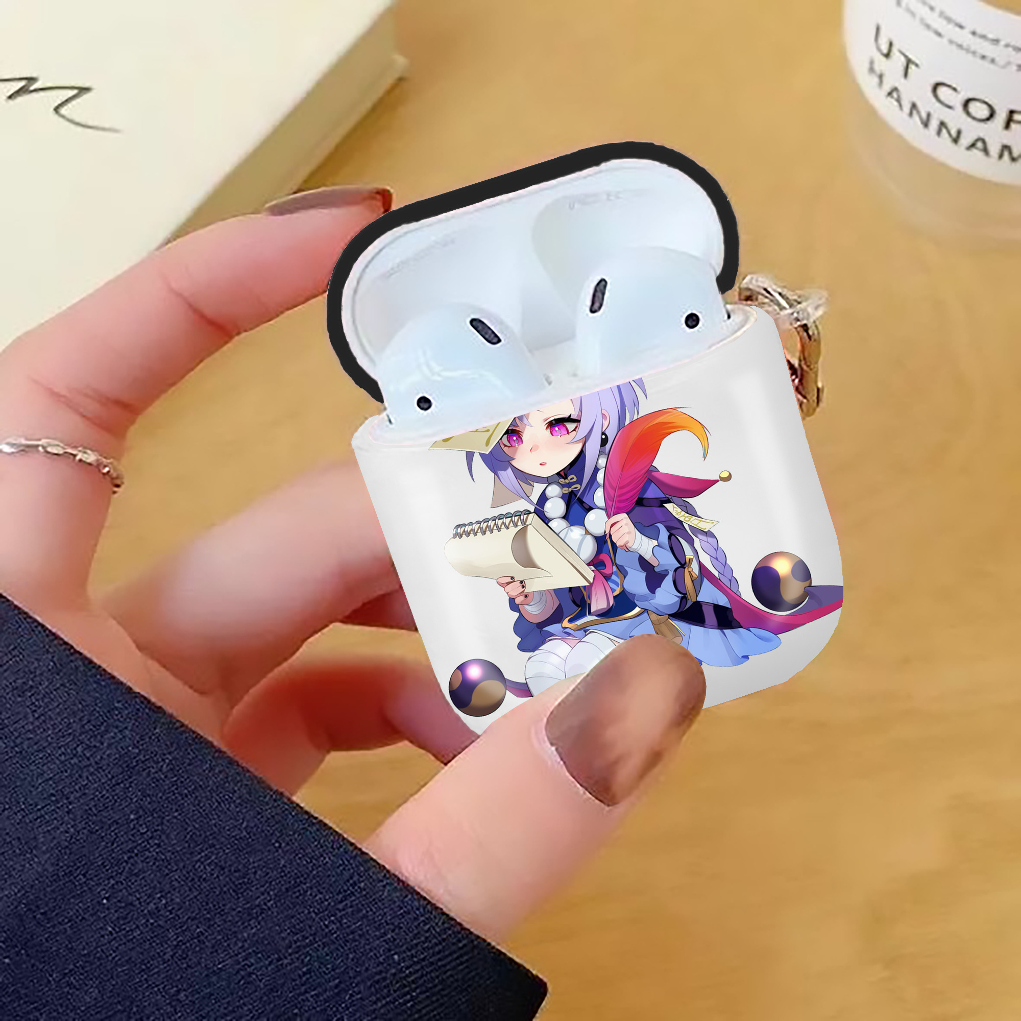 げんし神 七七 なな  genshin Nana AirPods 第2世代保護ケース ハードシェル ブラック 耐衝撃・防指紋・カラビナ付き