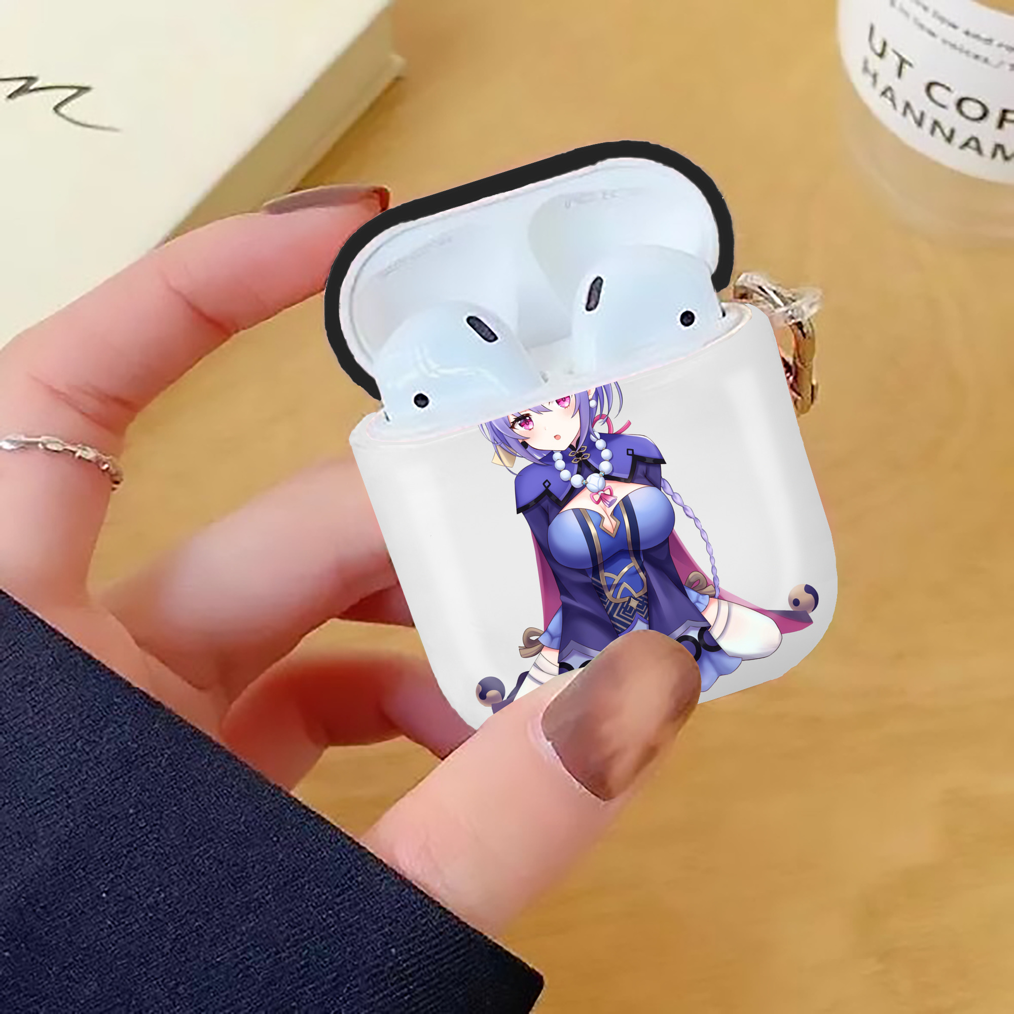 げんし神 七七 なな  genshin Nana AirPods 第2世代保護ケース ハードシェル ブラック 耐衝撃・防指紋・カラビナ付き