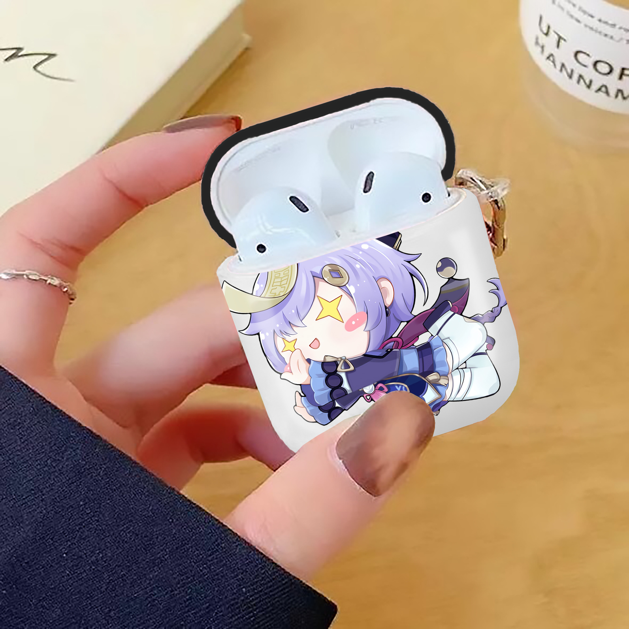 げんし神 七七 なな  genshin Nana AirPods 第2世代保護ケース ハードシェル ブラック 耐衝撃・防指紋・カラビナ付き